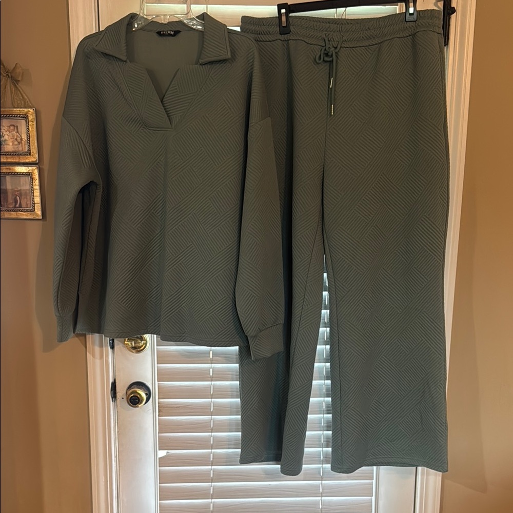 Olive Green Lounge Top & Pants Set - Women Intimates & Sleepwear